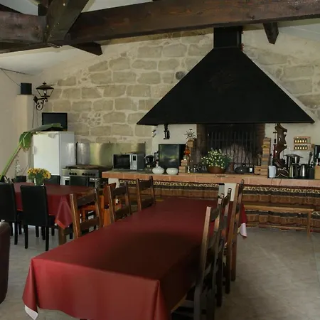 Bed & Breakfast Foret Du Mas Des Fontaines Montagnac (Herault)