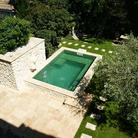 Foret Du Mas Des Fontaines Bed & Breakfast *